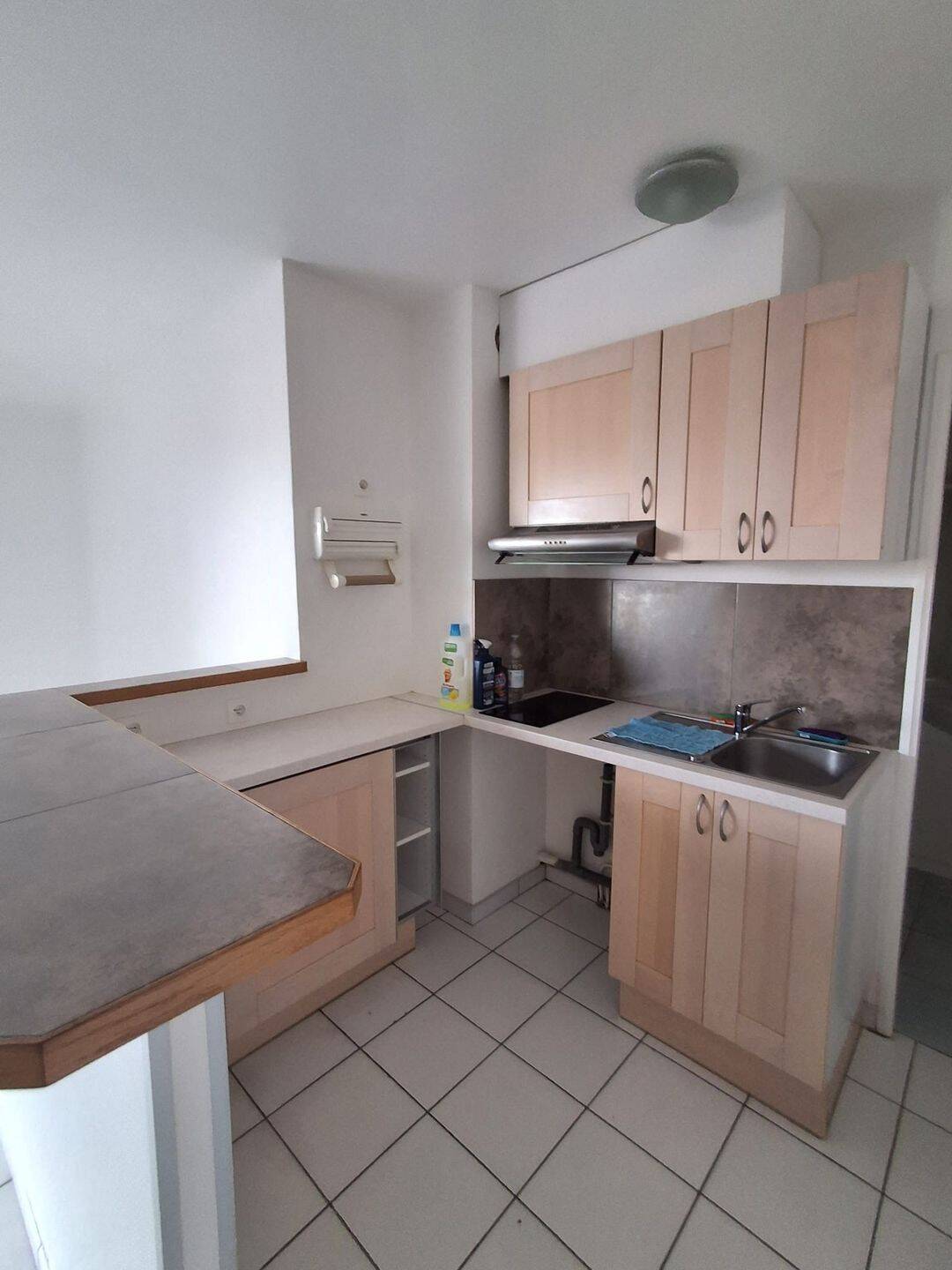 Appartement 1 pièce 25 m² · à Pontault-Combault · 24,9 m² · 650 €/mois