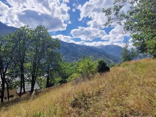 Terrain à vendre 585 000 € 950 m² de terrain Saint-Chaffrey 05330