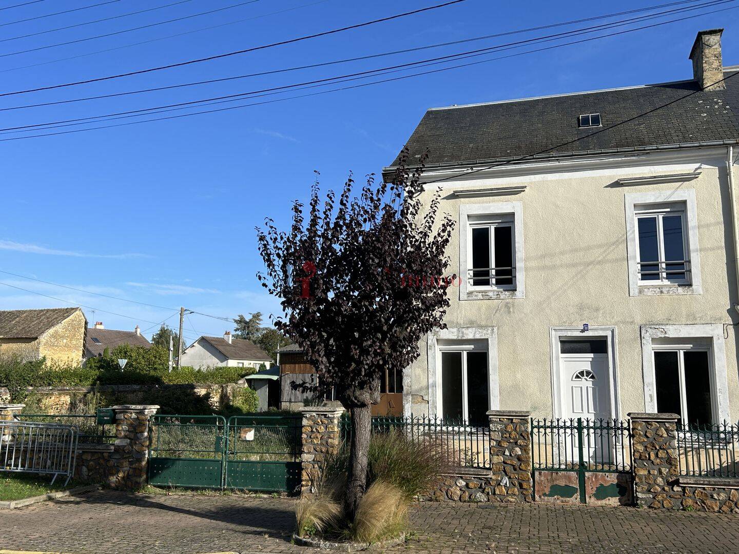 Maison 6 pièces 92 m² · à Saint-Cosme-en-Vairais · 92,3 m² · 66 000 €
