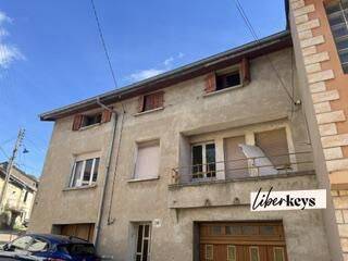 Maison 7 pièces 158 m² · à Moyeuvre-Grande · 158 m² · 82 000 €