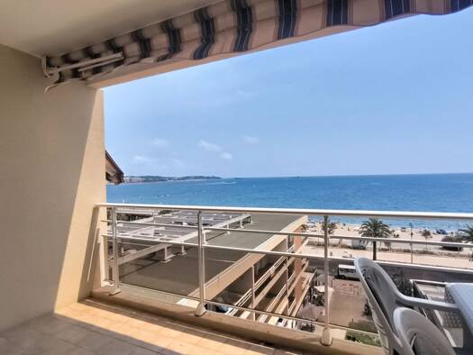 Appartement à vendre 315 500 € 2 pièces 1 chambre 47,4 m² Étage 5/6 Fréjus Plage Fréjus 83600