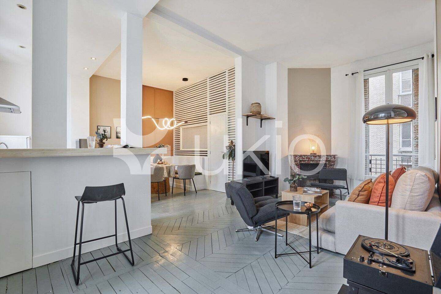 Appartement 4 pièces 91 m² · à Neuilly-sur-Seine · 91 m² · 6 390 €