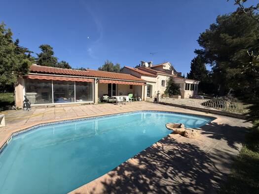 Villa à vendre 880 000 € 6 pièces 4 chambres 135 m² 1 800 m² de terrain Les Lecques-Banette-Bourrasque-Pradeaux Saint-Cyr-sur-Mer 83270