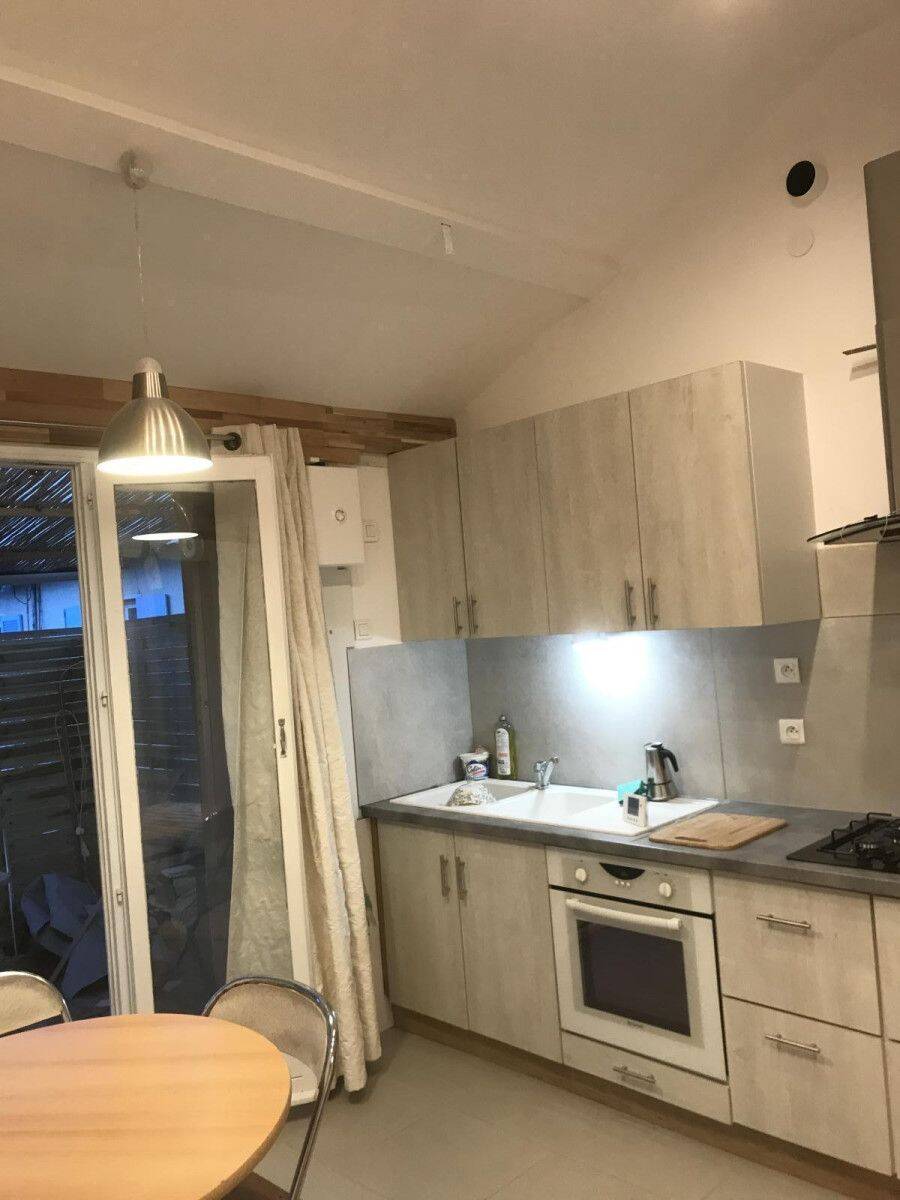 Appartement 2 pièces 25 m² · à Saint-Martin-de-Crau · 25 m² · 670 €/mois
