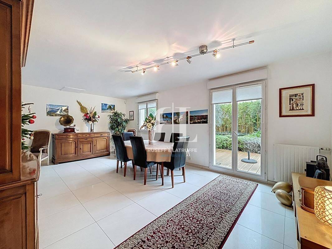 Maison 5 pièces 160 m² · à Larmor-Plage · 160 m² · 717 600 €