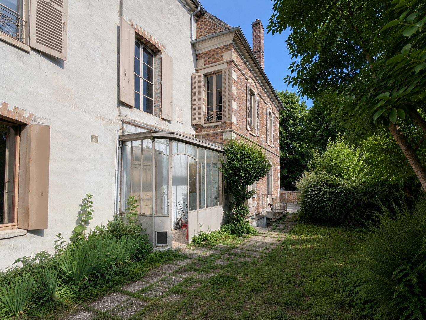 Maison 10 pièces 253 m² · à Sens · 252,7 m² · 357 000 €