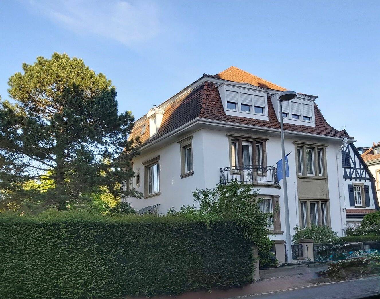 Maison 10 pièces 353 m² · à Strasbourg · 353 m² · 1 800 000 €
