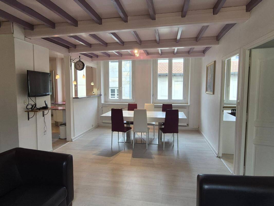 Appartement 3 pièces 73 m² · à Saint-Étienne · 72,8 m² · 109 000 €