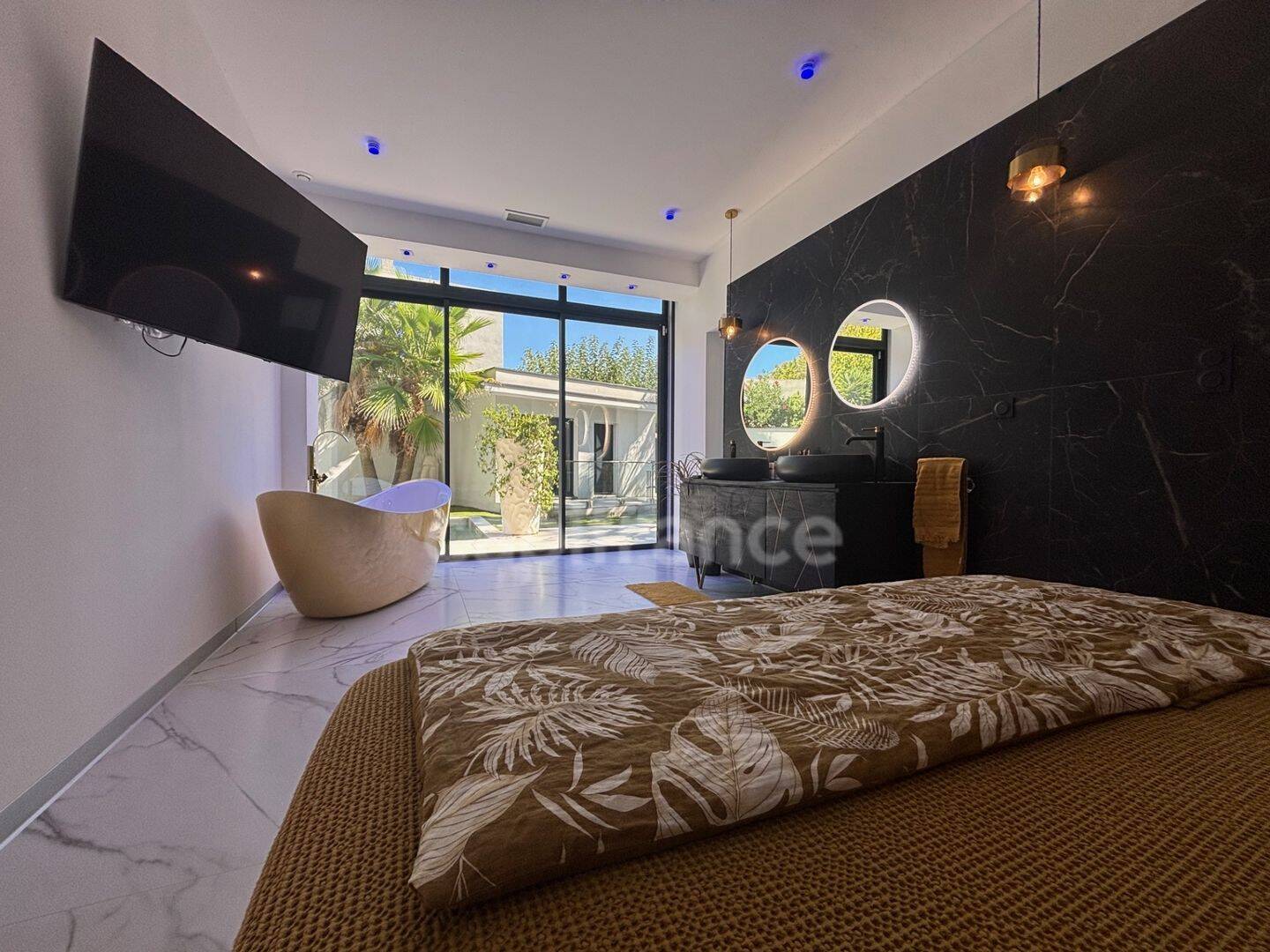Maison 7 pièces 261 m² · à Agde · 261 m² · 1 495 000 €