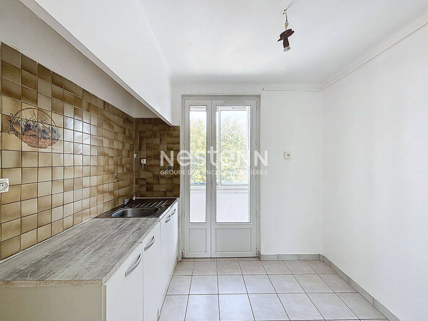 Appartement 4 pièces 60 m² · à Salon-de-Provence · 60 m² · 786 €