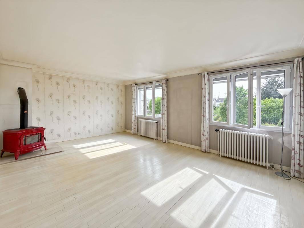 Maison 5 pièces 130 m² · à Patay · 129,5 m² · 156 200 €