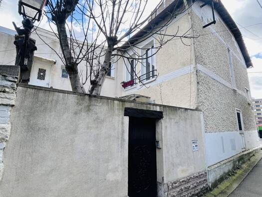 Maison de ville à vendre 825 000 € 7 pièces 5 chambres 120 m² 60 m² de terrain Les Sentes Les Lilas 93260