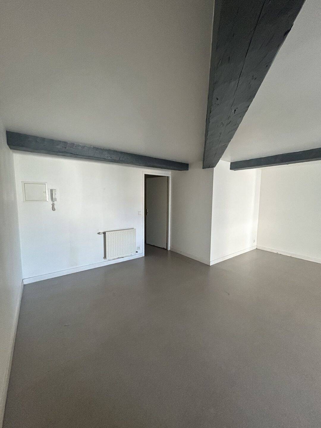Appartement 4 pièces 92 m² · à Saintes · 92 m² · 685 €/mois