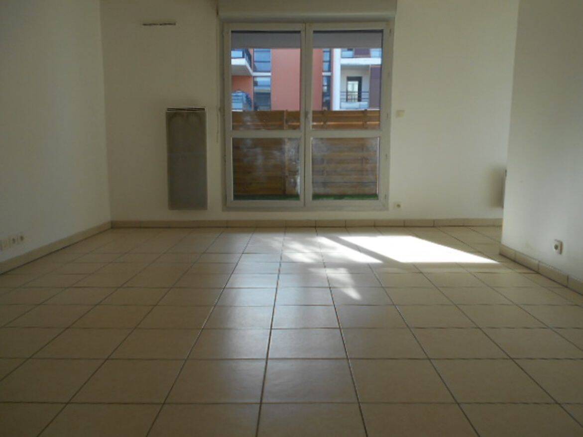Appartement 3 pièces 74 m² · à Toulouse · 73,8 m² · 841 €