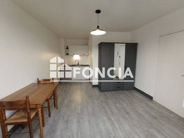 Appartement 1 pièce 19 m² · à Château-Renault · 18,5 m² · 365 €