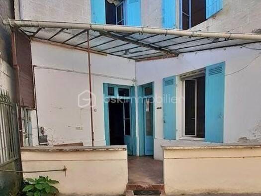 Maison à vendre 195 000 € 9 pièces 5 chambres 232 m² Montendre 17130