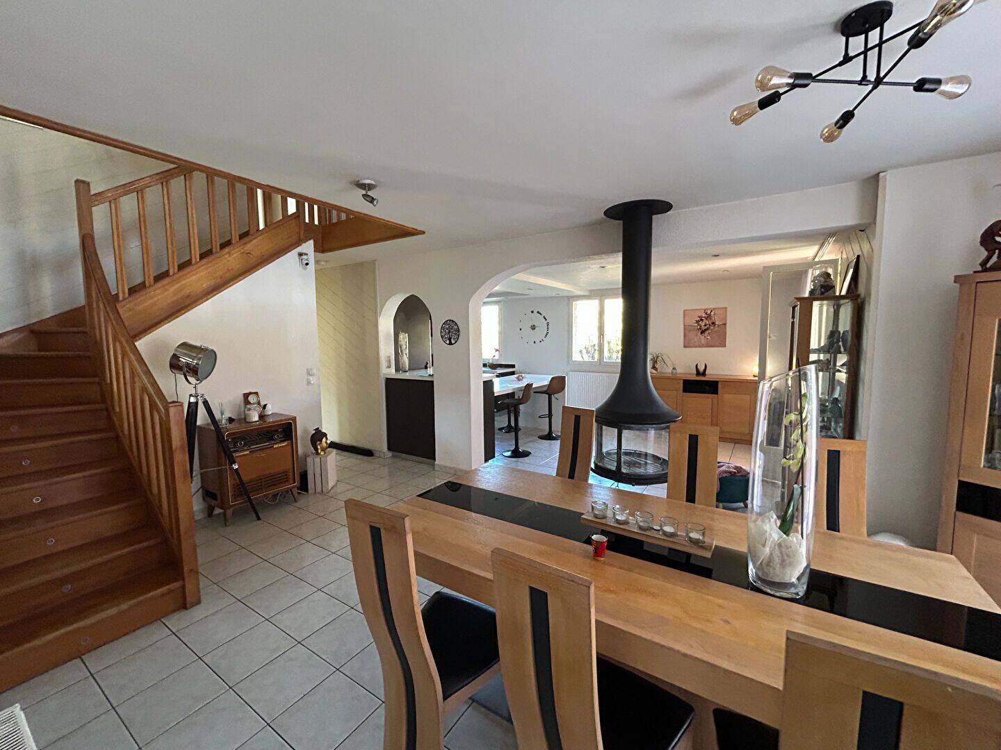 Maison 6 pièces 135 m² · à Villers-le-Lac · 135 m² · 495 000 €