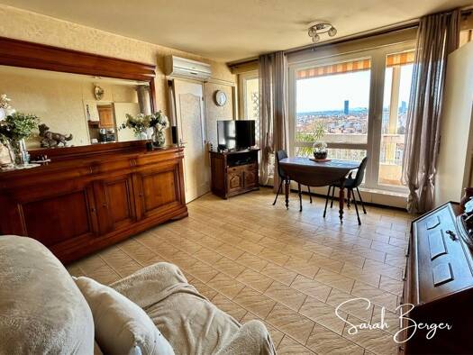 Appartement à vendre 177 000 € 2 pièces 1 chambre 48 m² Étage 9/16 Clément Villeurbanne 69100