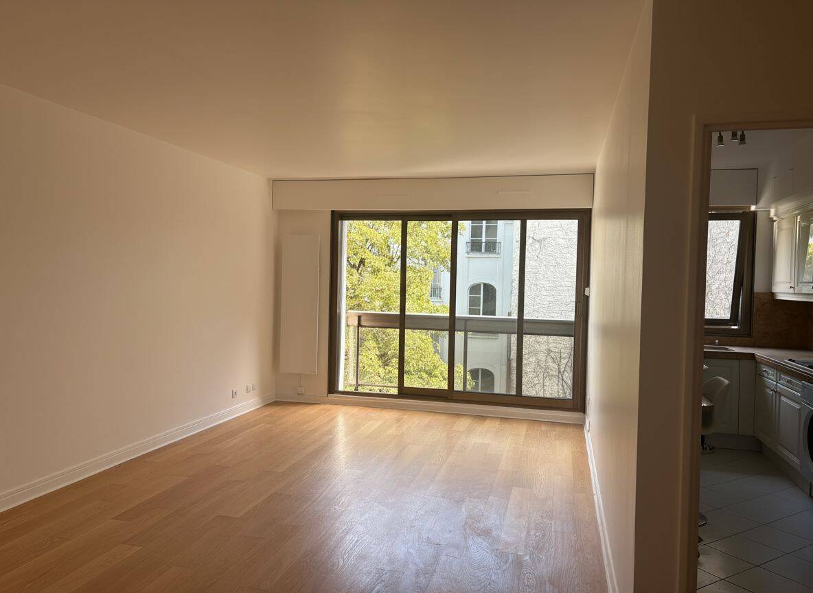 Appartement 2 pièces 58 m² · à Paris 16ème Arrondissement · 58,3 m² · 2 350 €/mois