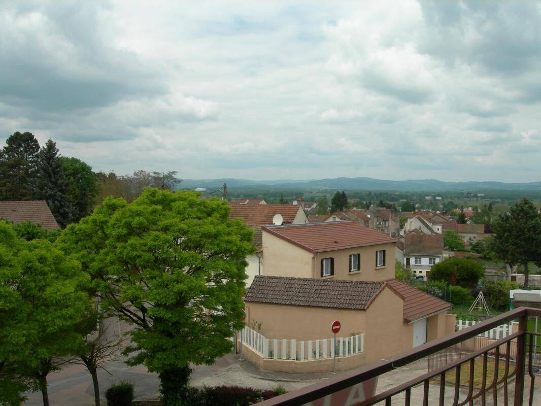 Appartement 1 pièce 27 m² · à Autun · 27 m² · 25 000 €