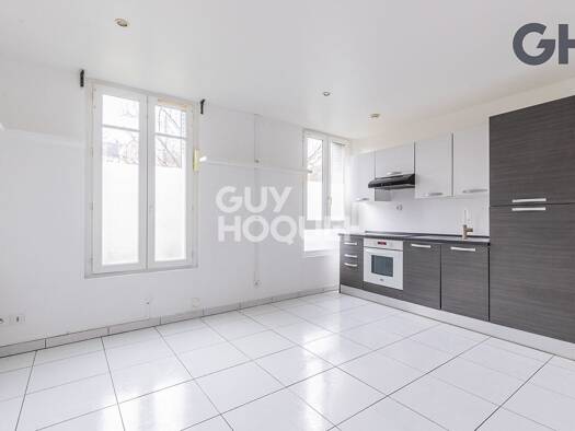 Appartement à vendre 98 000 € 2 pièces 1 chambre 29 m² RDC Rive Droite-Apport Paris Gare Corbeil-Essonnes 91100