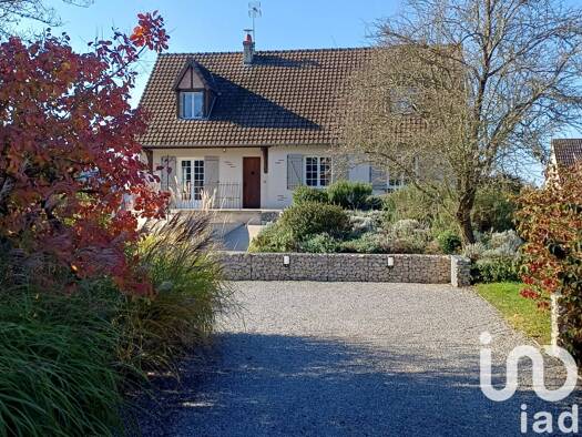 Maison à vendre 319 000 € 5 pièces 4 chambres 157 m² 1 307 m² de terrain Mont-près-Chambord 41250