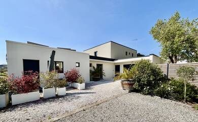 Maison à vendre 779 800 € 7 pièces 6 chambres 172 m² 610 m² de terrain Lorient 56100