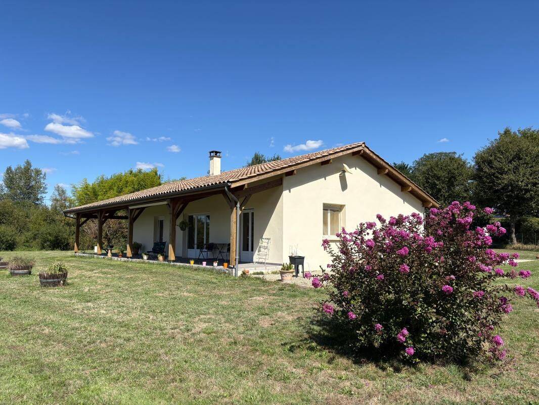 Maison 5 pièces 116 m² · à Grignols · 116 m² · 294 000 €