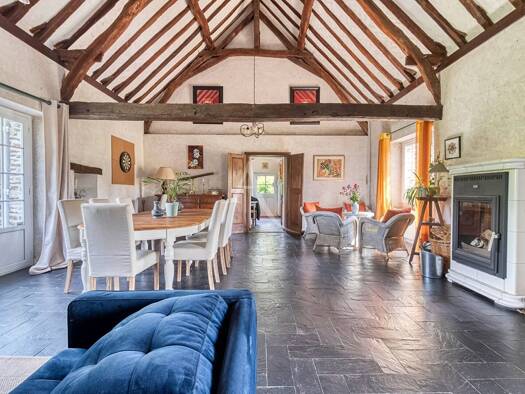 Maison à vendre 504 700 € 8 pièces 5 chambres 228 m² 10 361 m² de terrain La Possonnière 49170