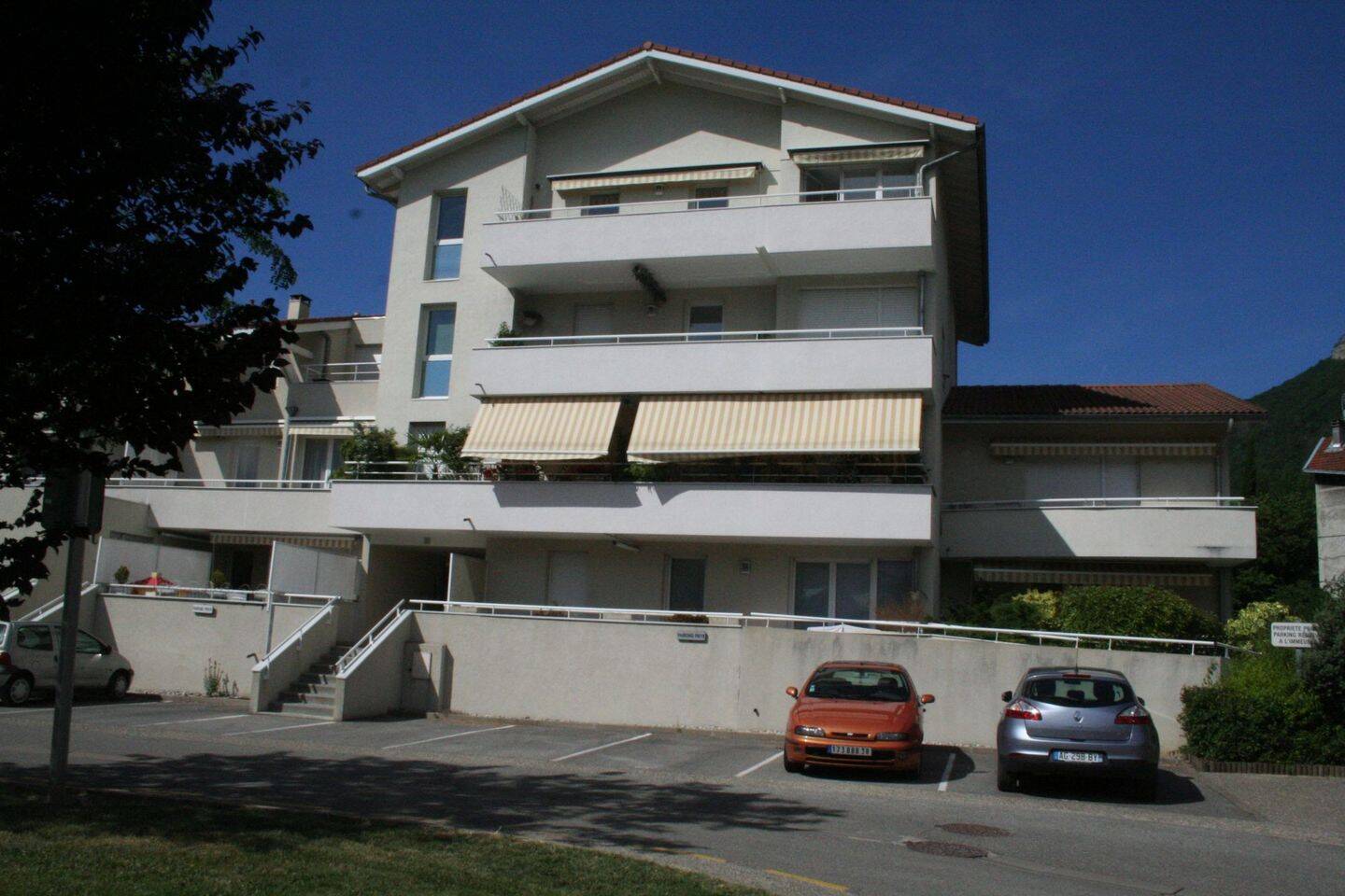 Appartement 2 pièces 43 m² · à Saint-Égrève · 43 m² · 614 €