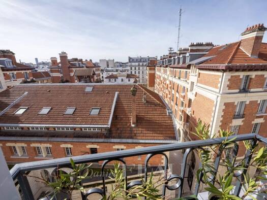 Appartement à vendre 1 690 000 € 4 pièces 2 chambres 94,8 m² Étage 4/5 Archives Paris 3ème arrondissement 75003