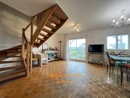 Maison à vendre 150 000 € 5 pièces 4 chambres 85 m² 156 m² de terrain Aéroport Bourges 18000