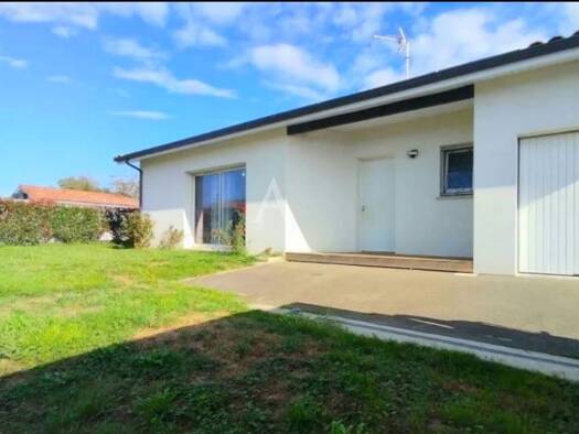 Maison de plain-pied à vendre 329 000 € 4 pièces 3 chambres 98 m² 553 m² de terrain Saint-Paul-lès-Dax 40990