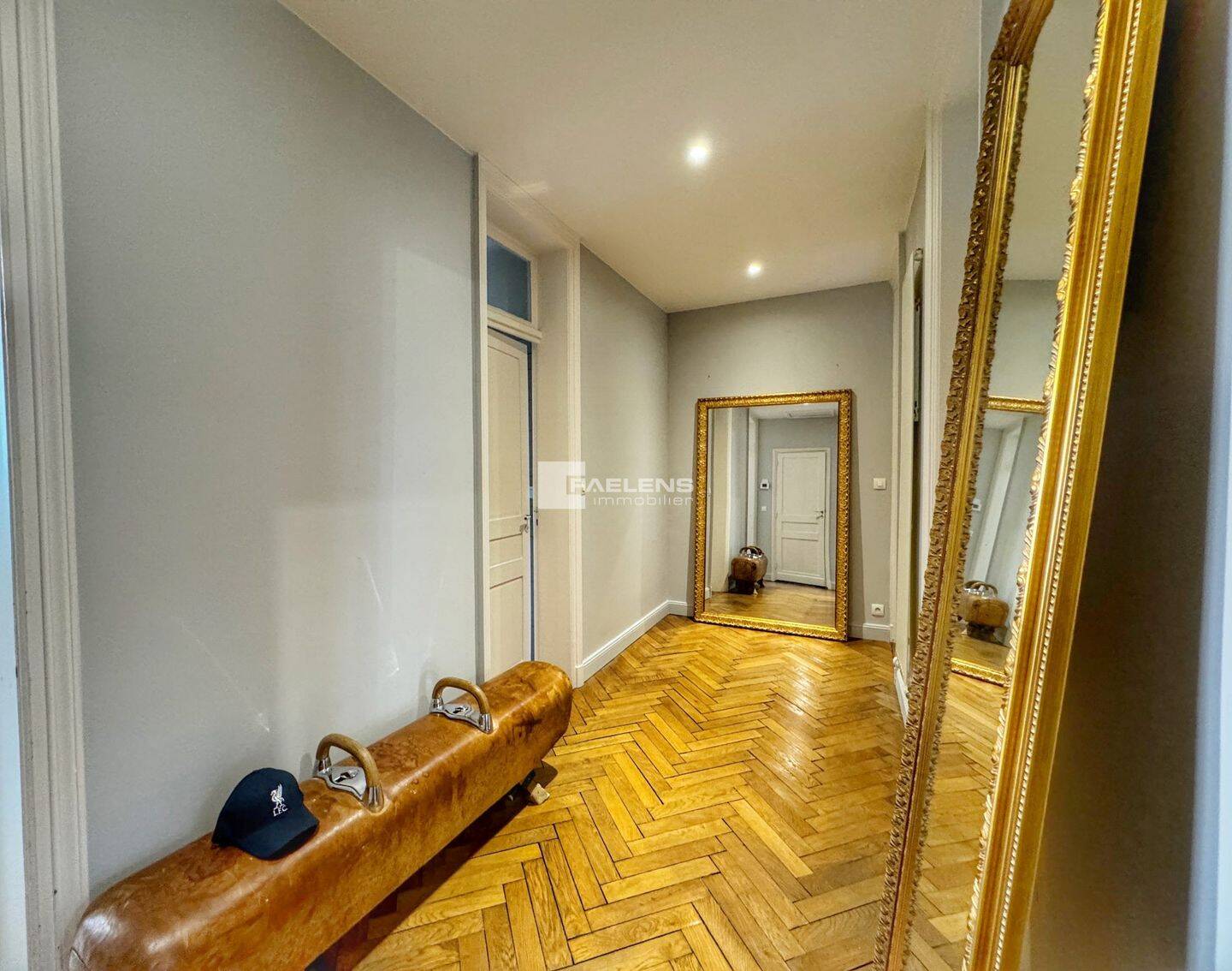 Appartement 5 pièces 125 m² · à Lille · 124,9 m² · 2 136 €