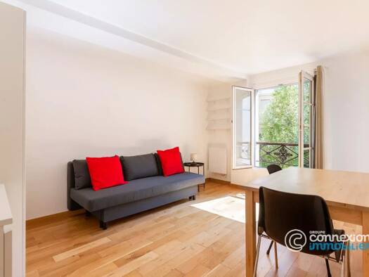 Appartement à vendre 289 000 € 1 pièce 21 m² Étage 3/4 Jardin des Plantes Paris 5ème arrondissement 75005