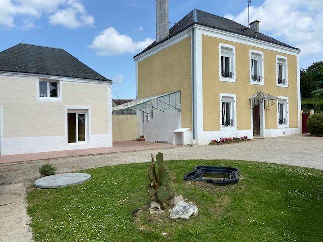 Maison 5 pièces 149 m² · à Rouessé-Fontaine · 148,7 m² · 198 000 €