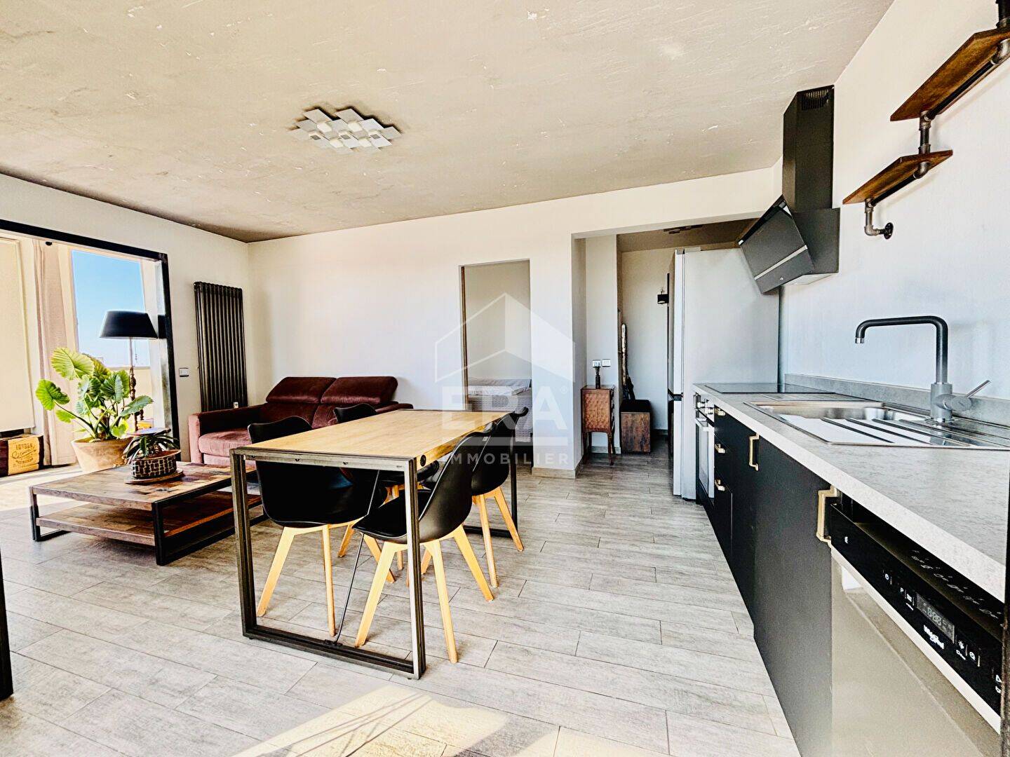 Appartement 2 pièces 48 m² · à Saint-Laurent-du-Var · 48 m² · 270 000 €