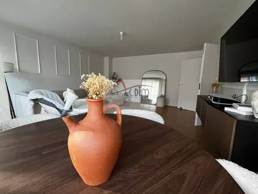 Appartement à louer 994 € 3 pièces 2 chambres 70,4 m² 1er étage Centre Melun 77000