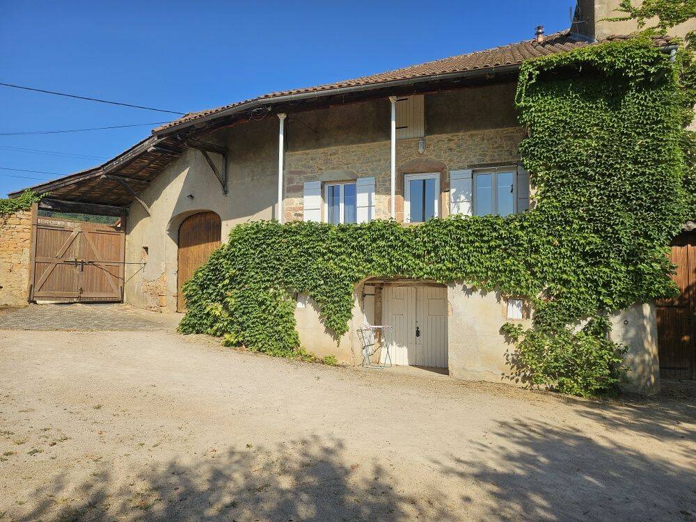 Maison 8 pièces 146 m² · à Vergisson · 145,7 m² · 429 000 €