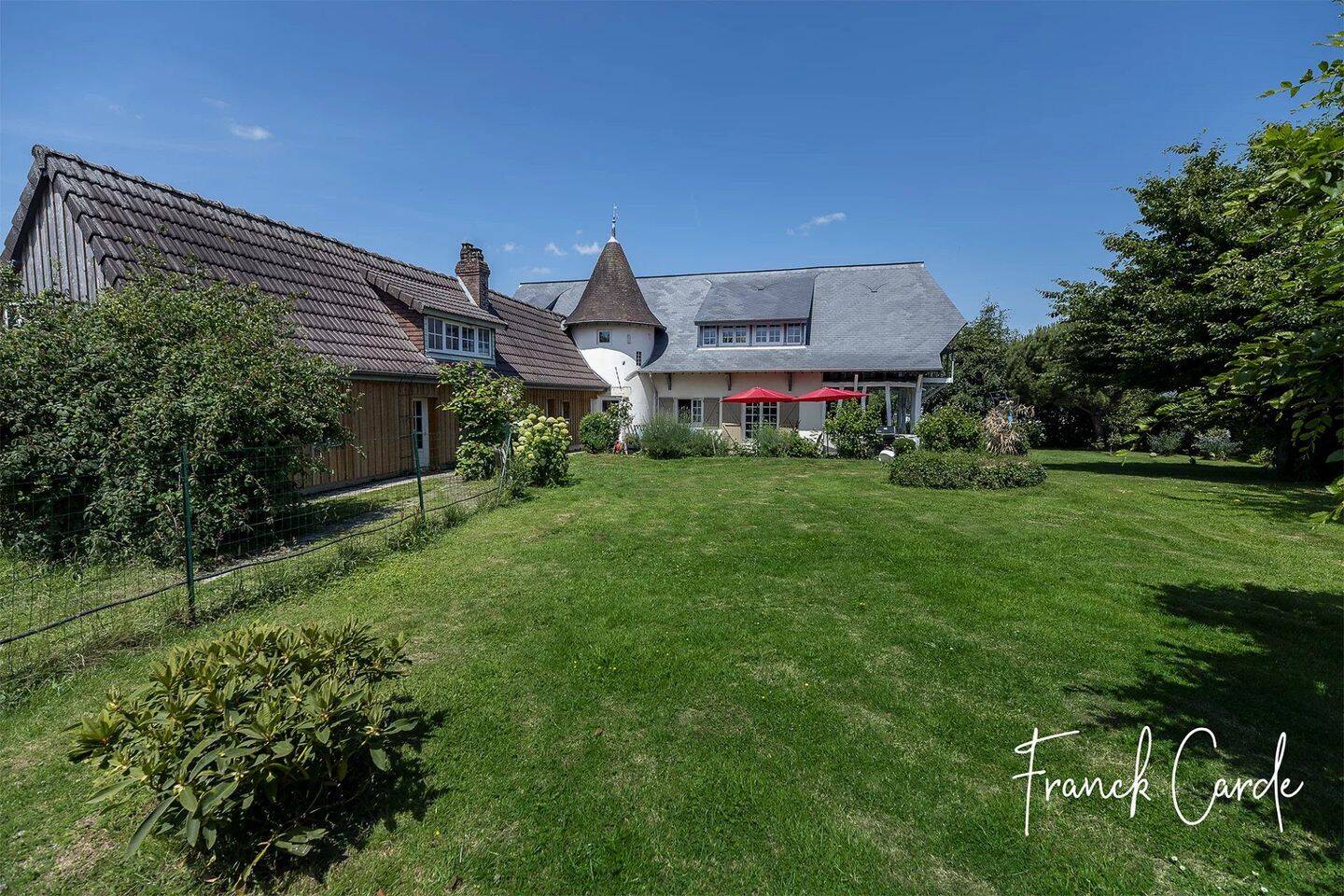 Maison 11 pièces 280 m² · à Buchy · 280 m² · 379 000 €
