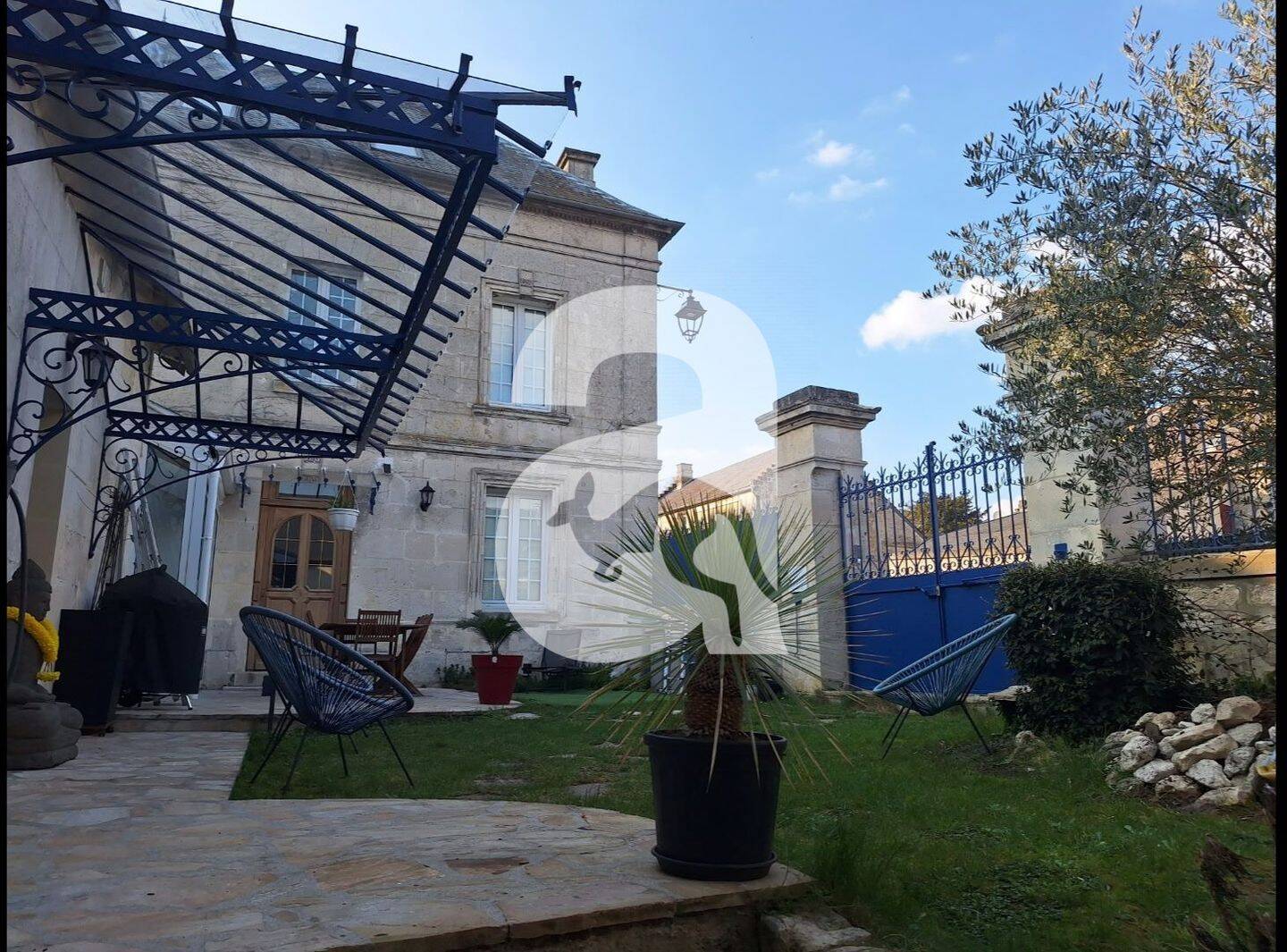 Maison 7 pièces 249 m² · à Soissons · 249 m² · 389 000 €