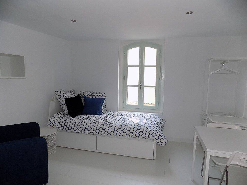 Appartement 1 pièce 18 m² · à Foix · 18 m² · 385 €/mois