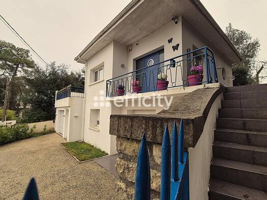 Villa à vendre 681 625 € 5 pièces 4 chambres 141 m² 602 m² de terrain Nord Est Vallieres Saint-Georges-de-Didonne 17110