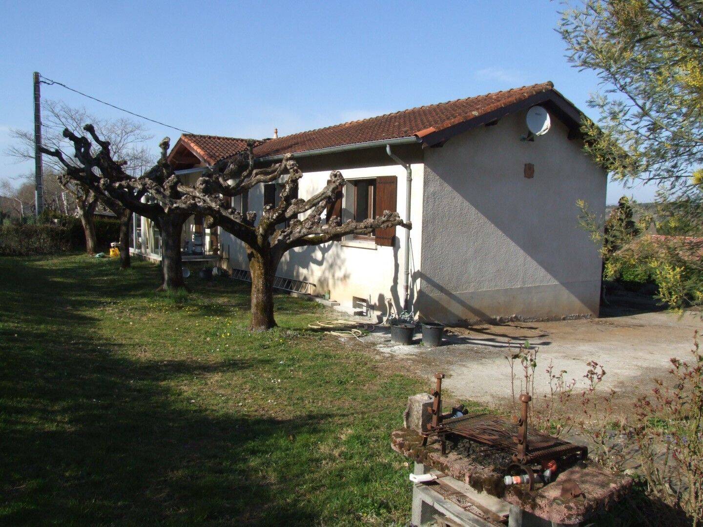 Maison 6 pièces 134 m² · à Labruguière · 134 m² · 890 €
