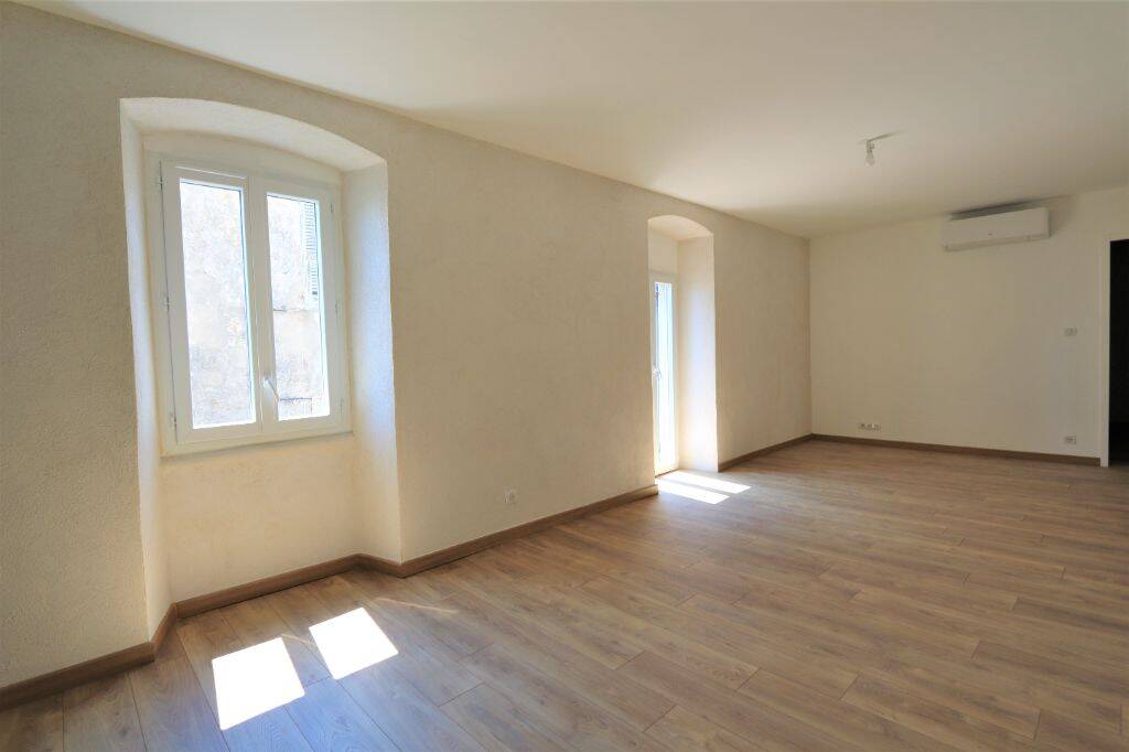 Appartement 3 pièces 60 m² · à Bastia · 60 m² · 794 €
