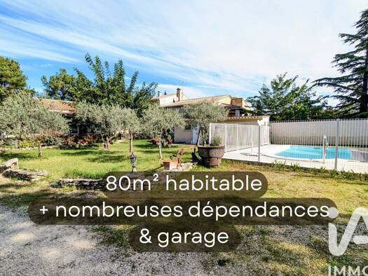 Maison de plain-pied à vendre 360 000 € 4 pièces 3 chambres 80 m² 961 m² de terrain Robion 84440