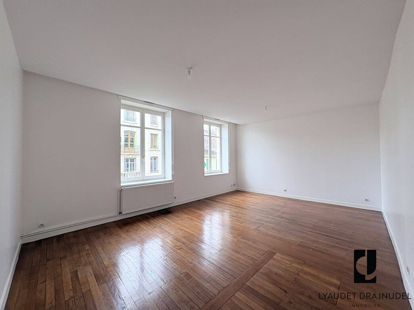 Appartement 4 pièces 110 m² · à Roanne · 109,6 m² · 740 €/mois