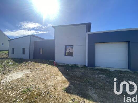 Maison à vendre 228 800 € 6 pièces 3 chambres 130 m² 959 m² de terrain Bléré 37150