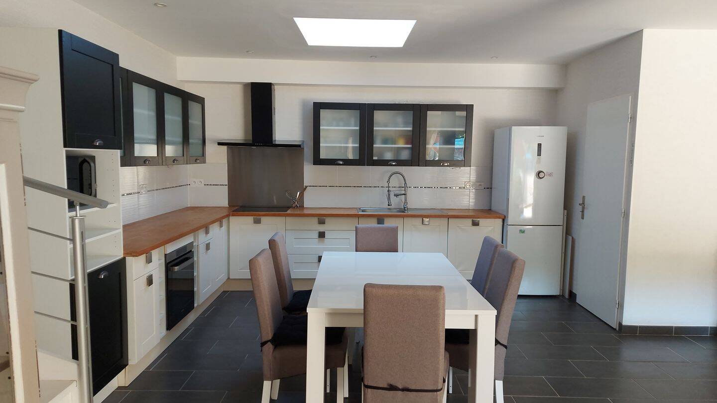 Maison 5 pièces 131 m² · à Audenge · 130,8 m² · 1 339 €