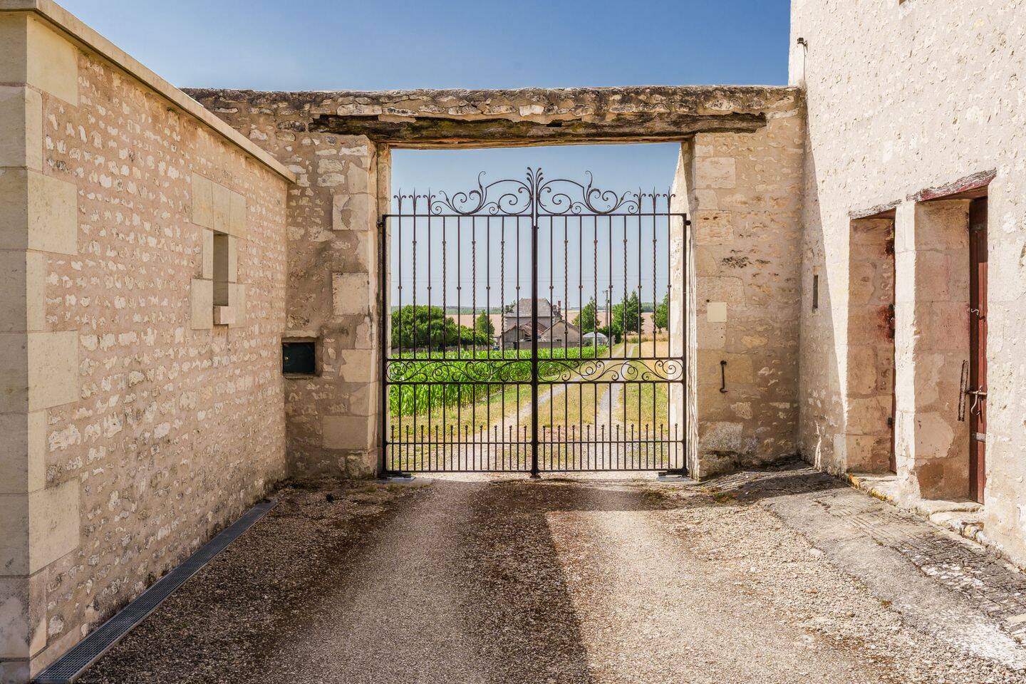 Maison 7 pièces 172 m² · à Courcoué · 172 m² · 320 000 €